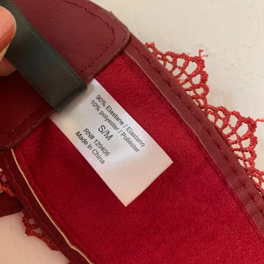 Venus Crochet empire waist belt s/m red